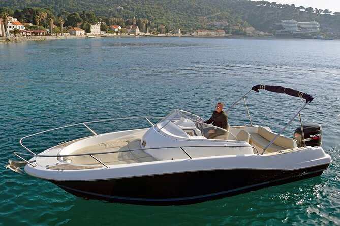 4h trip from Dubrovnik to the Elafiti islands with Atlantic 750 - Cruising toward the Elafiti Islands