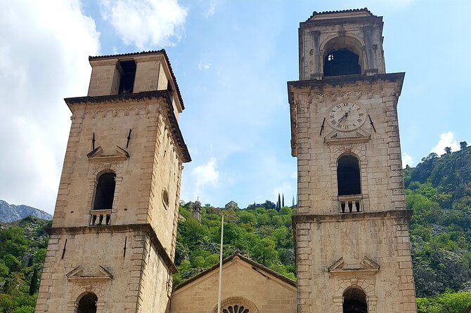Best of Montenegro and Kotor private tour - Crossing from Dubrovnik into Montenegro