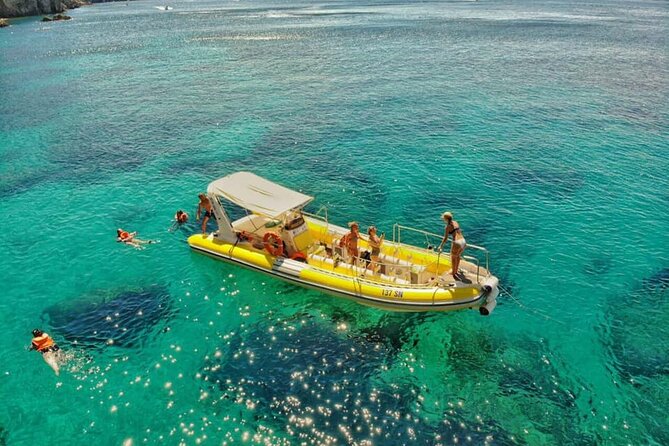 Blue Cave | 5-Hour Afternoon Sea Safari - The crew and the feel on board