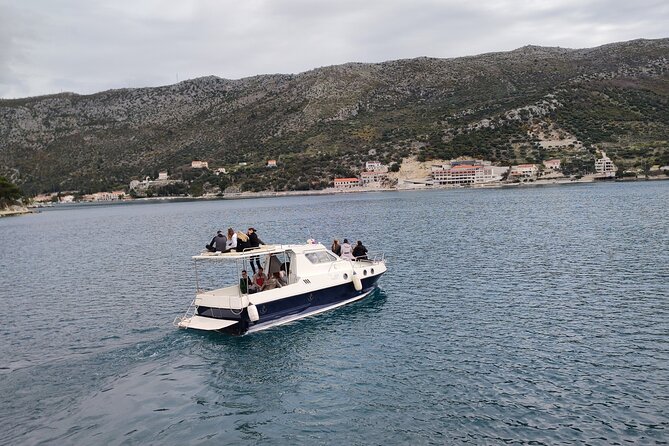 Blue Cave and caves Discovery Dubrovnik - Group Tour by Boat - Koločep’s Green Cave and the canyon caves