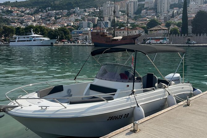 BLUE CAVE & ELAPHITI ISLANDS 4 HOURS ALL INCLUSIVE boat tour - What the all-inclusive price really covers