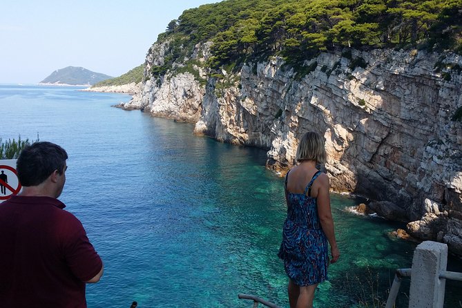 BLUE CAVE&GREEN CAVES /ŠUNJ beach Speedboat tour- WITH DRINKS - What the boat ride feels like in changing weather