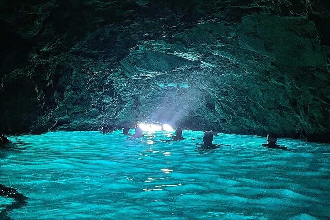 Blue cave tour with a speedboat-small group - Leaving Dubrovnik from Lapadska obala 4