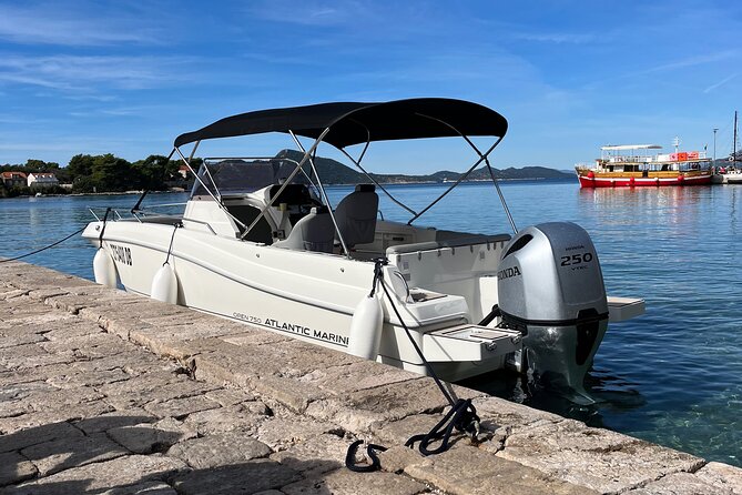 Blue cave tour with a speedboat-small group - Who will enjoy this boat trip?