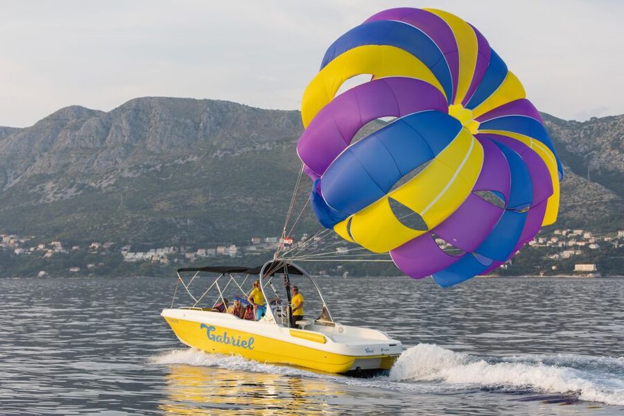 Cavtat: Parasailing - Why wind conditions affect the timing