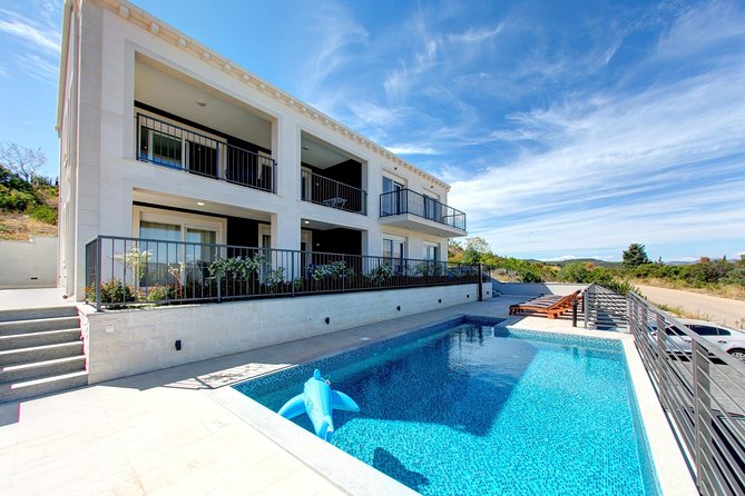 Croatia Family Multi Activity Holiday package - Day 5: Lumbarda by bike, beach, and farm lunch
