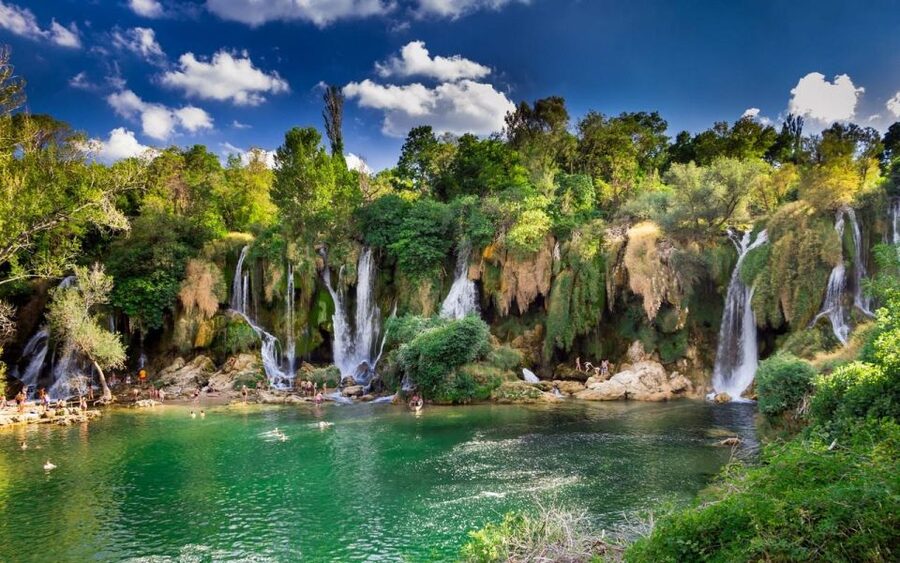 Day Trip From Dubrovnik: Mostar & Kravice Waterfalls - The road to Mostar and the value of a guide