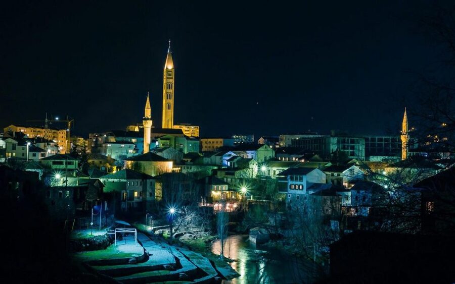 Day Trip From Dubrovnik: Mostar & Kravice Waterfalls - Two and a half hours in Mostar
