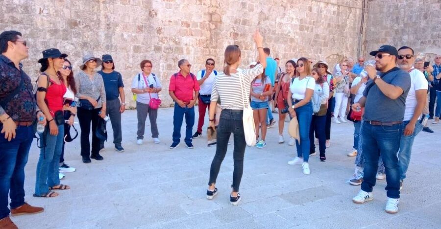 Dubrovnik: 1.5-Hour Guided Old Town Walking Tour - Outside the walls: Lovrijenac and Bokar
