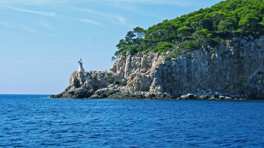 Dubrovnik: 3 Island Boat Tour with Lunch and Guide - Weather, timing, and practical planning