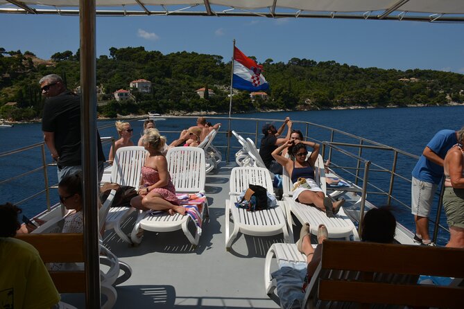 Dubrovnik: 3 Islands Boat Tour with Lunch & drinks(FR, ES, EN) - Šipan shows a quieter side of the islands
