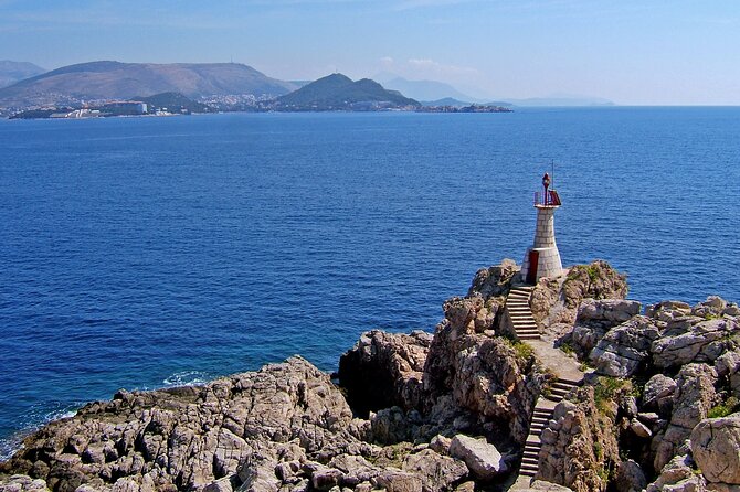 Dubrovnik: 3 Islands Boat Tour with Lunch & drinks(FR, ES, EN) - Crew service can make or break the day
