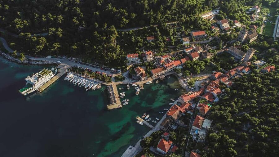 Dubrovnik: 3 Islands Boat Trip with Drinks (FR, ES, IT, EN) - Šipan: olive groves and a short historic stop