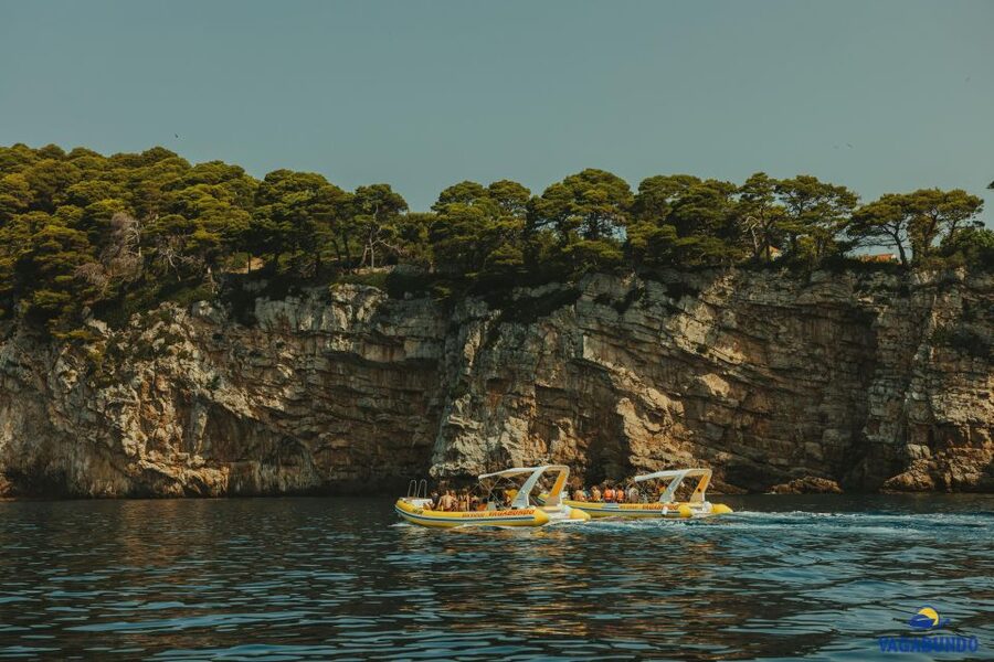 Dubrovnik: Blue Cave Afternoon Speedboat Tour with Drinks - Who should book it, and who should skip it
