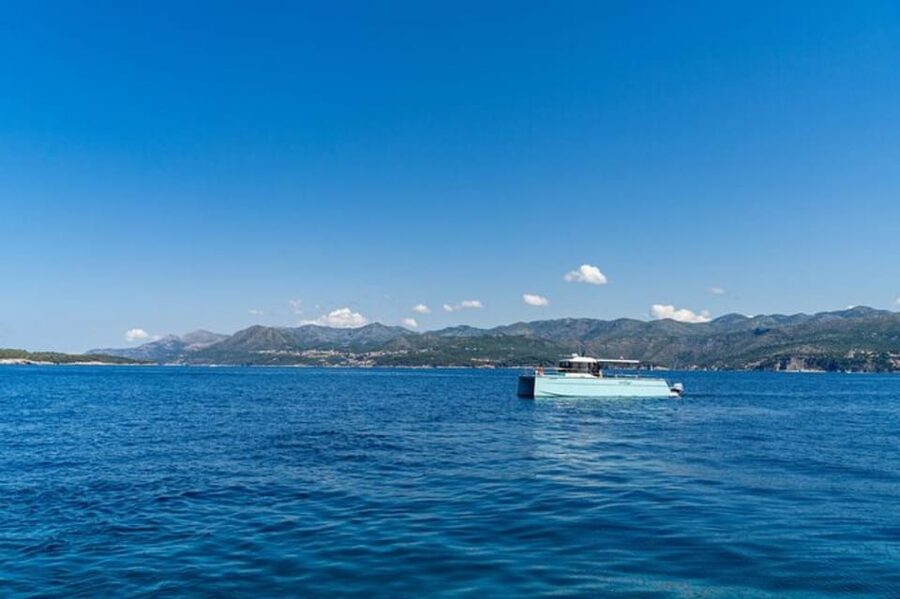 Dubrovnik: Blue Cave Catamaran Tour with Drinks and Snorkel - Key points to know before you book