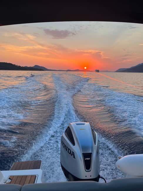 Dubrovnik: Blue Cave Tour by Speedboat with Small Group - The guides can shape the whole outing