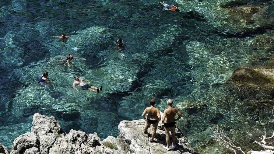 Dubrovnik: Blue Cave Tour with Panoramic Old Town View - The speedboat ride across the Adriatic