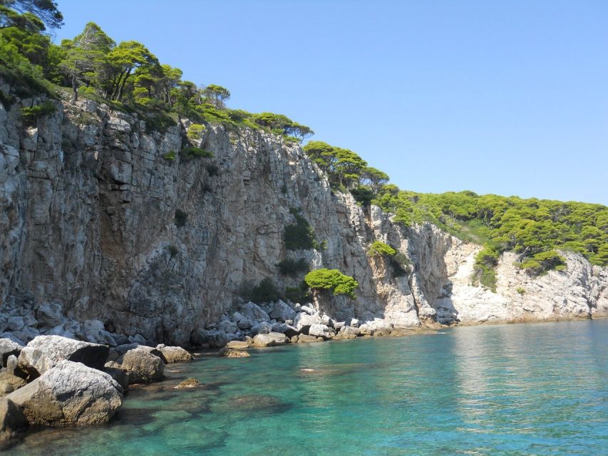Dubrovnik: Blue Cave Tour with Panoramic Old Town View - Swimming through the Three Green Caves