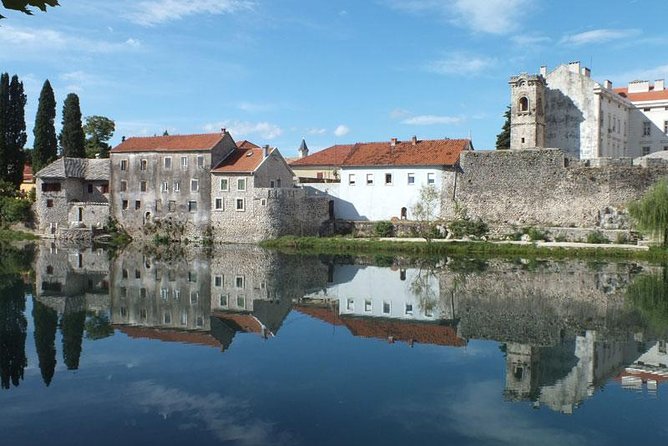 Dubrovnik Bosnia-Herzegovina Half-Day Wine Tour with Tastings - Trebinje market, honey, figs, and local life