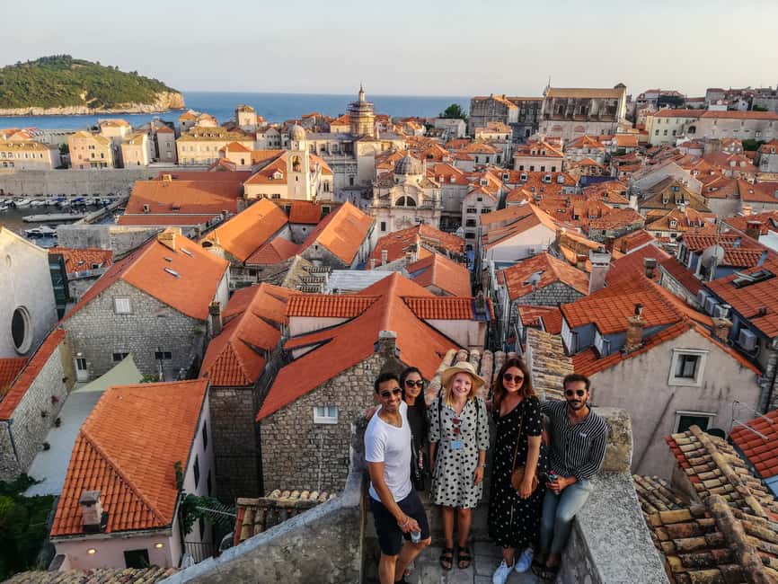 Dubrovnik:City Walls & Old Town 2 in 1 Walking Tour - The Old Port and the change in viewpoint