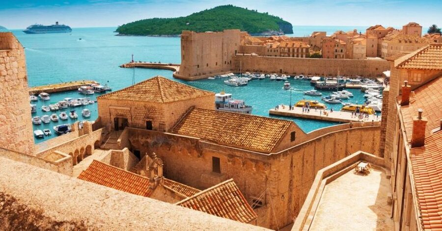 Dubrovnik: City Walls Private Guided Walking Tour - Starting at Pile Square near the Amerling Fountain