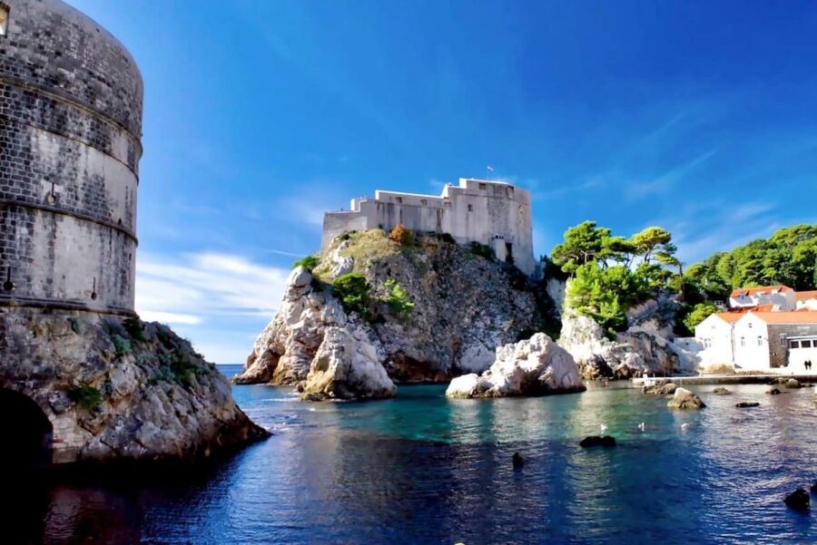 Dubrovnik: City Walls Tour for Early Birds & Sunset Chaser - What the guides add