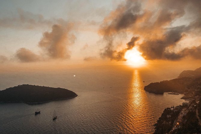 Dubrovnik E-Tuk Tuk Sunset Tour to Mount Srd - Sunset, wine, and the cold-weather question