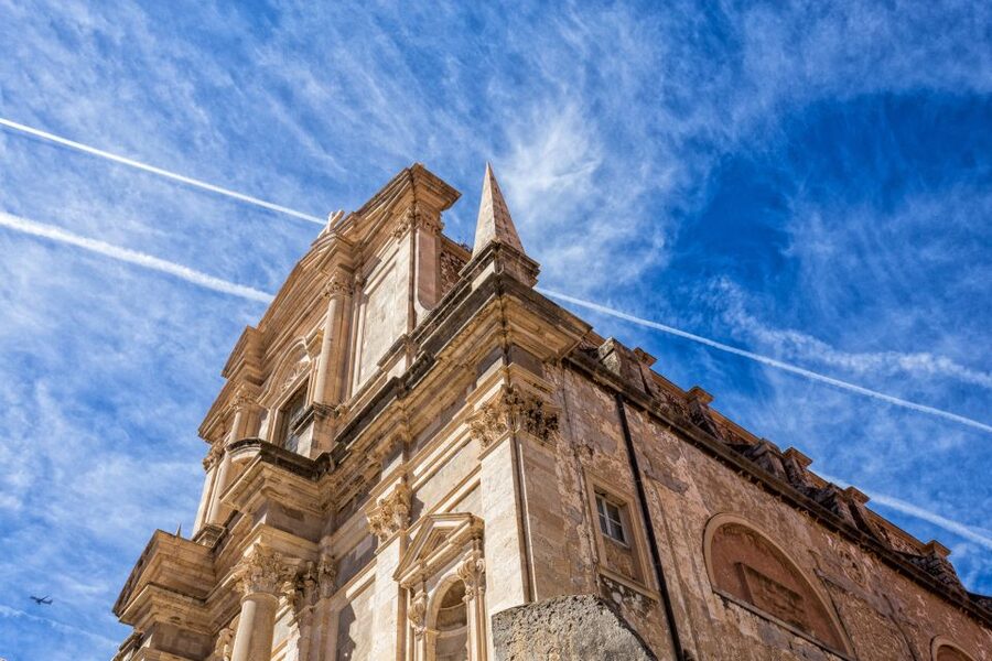 Dubrovnik: Early Bird Walking Tour - Dubrovnik Cathedral and Gundulić Square
