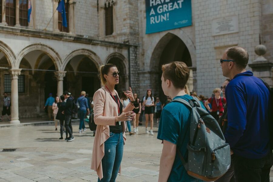 Dubrovnik: Early Bird Walking Tour - Ulica od Puča and the local side streets