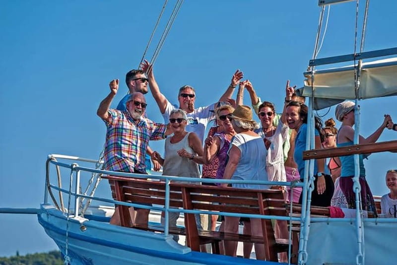 Dubrovnik: Elaphite Islands Cruise with Lunch and Drinks - Practical details that make the day better