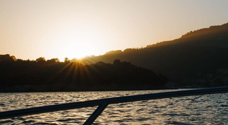 Dubrovnik:Elaphiti Islands and caves Private Speedboat Tour - Boat comfort, drinks, and what to pack