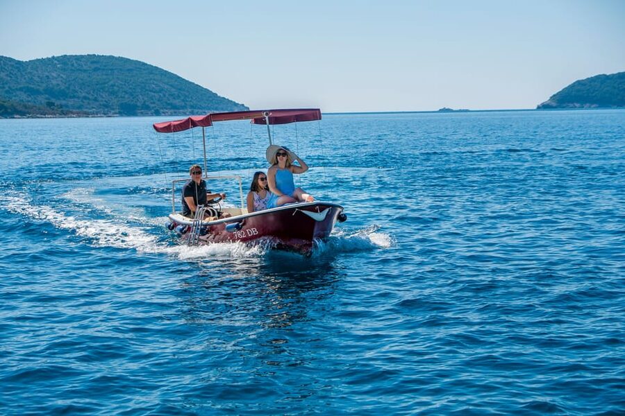 Dubrovnik: Elaphiti Islands Boat Rental - How this compares with a standard boat excursion
