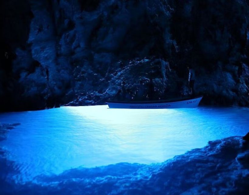Dubrovnik: Elaphiti Islands Caves Snorkeling & Swimming Tour - Šunj Beach on Lopud gives you a proper swim stop