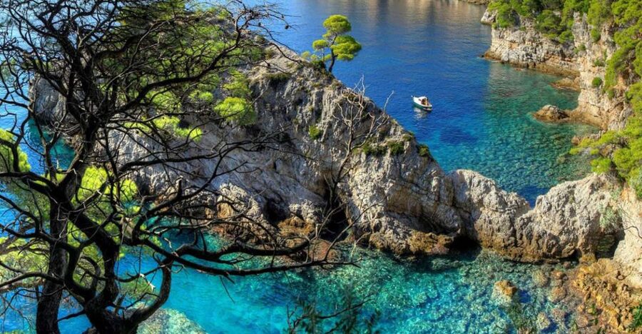 Dubrovnik: Elaphiti Islands Day Trip with Lunch - Kolocep: green paths and quiet coves