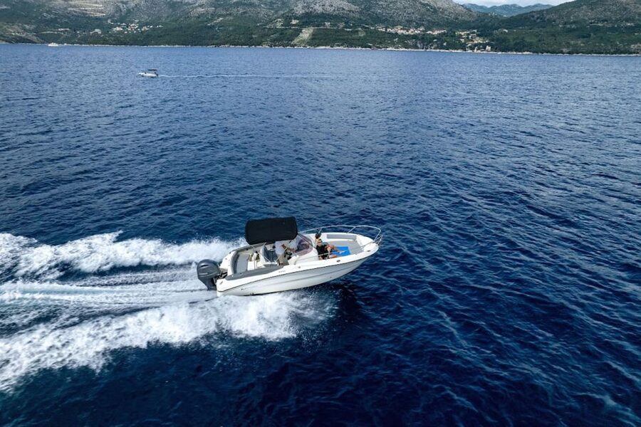 Dubrovnik: Elaphiti Islands Private Day Cruise by Speedboat - The value of having your own skipper
