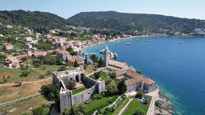 Dubrovnik: Elaphiti Islands Tour by Regina Maris with Lunch - Koločep: one hour for water and a quiet village