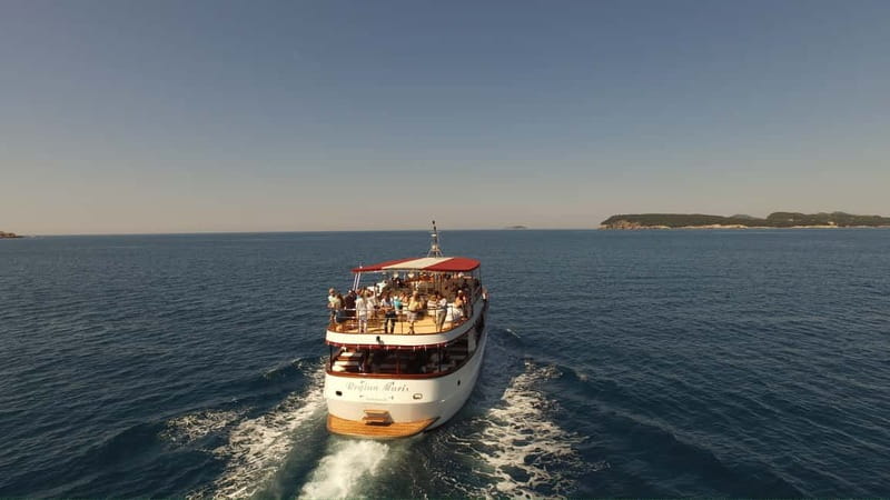 Dubrovnik: Elaphiti Islands Tour by Regina Maris with Lunch - What the crew and onboard setup add