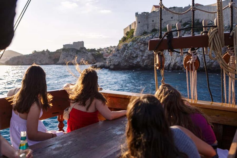 Dubrovnik: Galleon Sunset Cruise with a Live Guide & Drink - Key points to know before you book