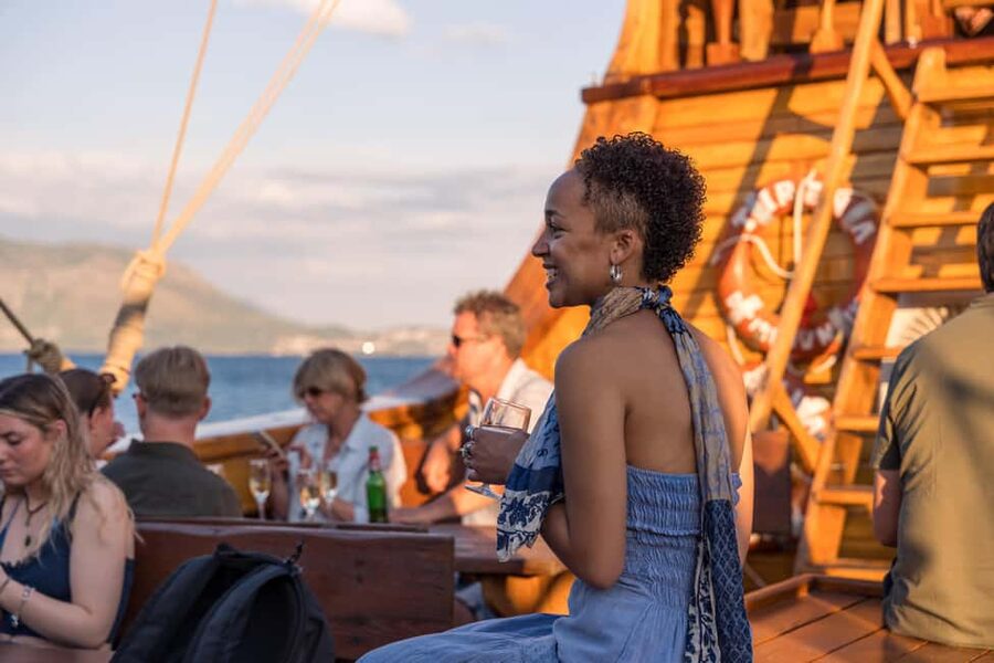 Dubrovnik: Galleon Sunset Cruise with a Live Guide & Drink - Who will enjoy this cruise most?