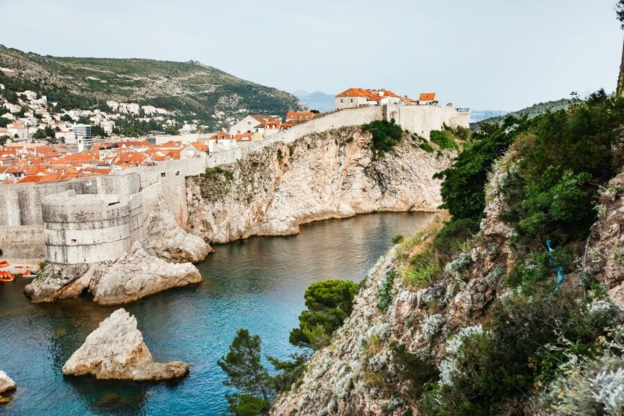 Dubrovnik: Game of Thrones and Lokrum Island Walking Tour - Heat, clothing, and practical comfort
