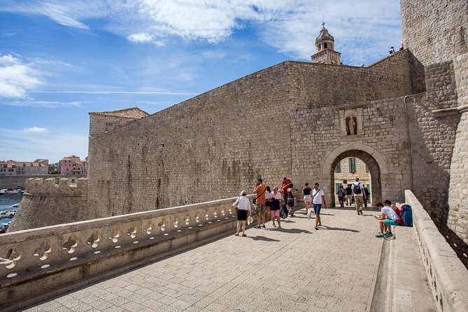 Dubrovnik Game of Thrones Full-Day Tour + Lokrum & Srđ - What the guides add to the day