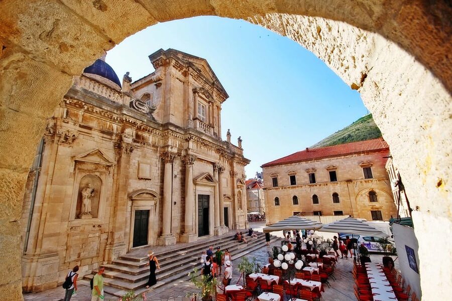 Dubrovnik: Game of Thrones Tour & Optional Lokrum Island - Walking Stradun through real Dubrovnik