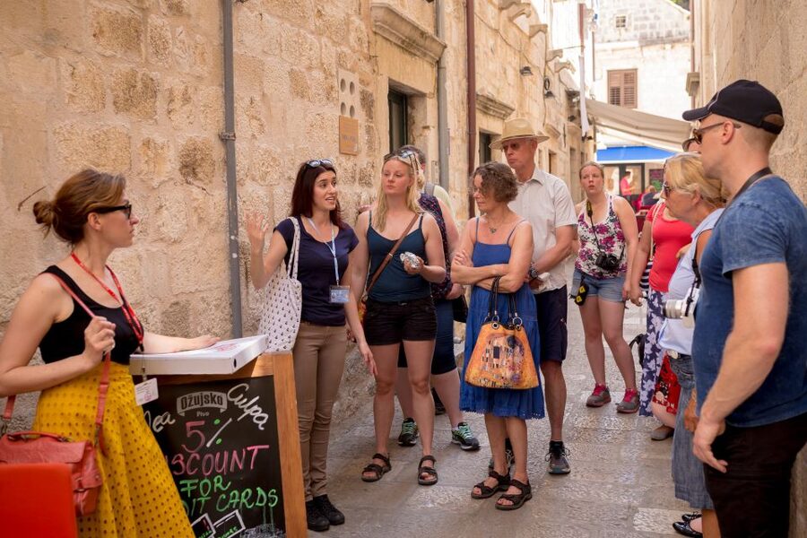 Dubrovnik Gastronomy: 3-Hour Food and Wine Tour - Why food is the best way to read Dubrovnik