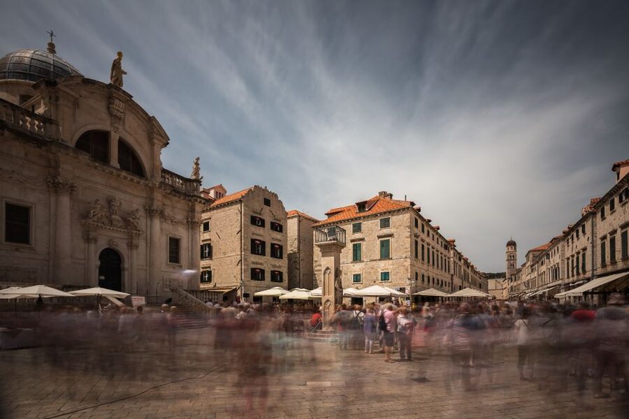 Dubrovnik Gastronomy: 3-Hour Food and Wine Tour - Three restaurant visits with local dishes