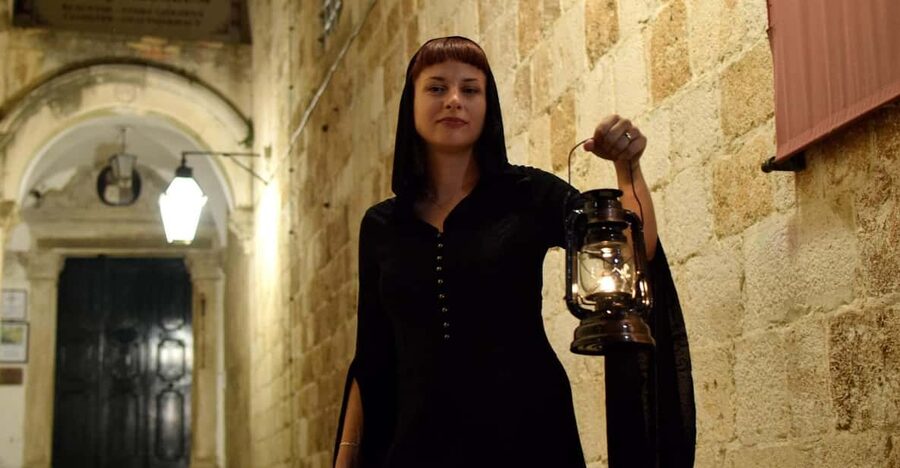 Dubrovnik: Ghosts and Mysteries Walking Tour - Starting among Boninovo’s graves and old palaces