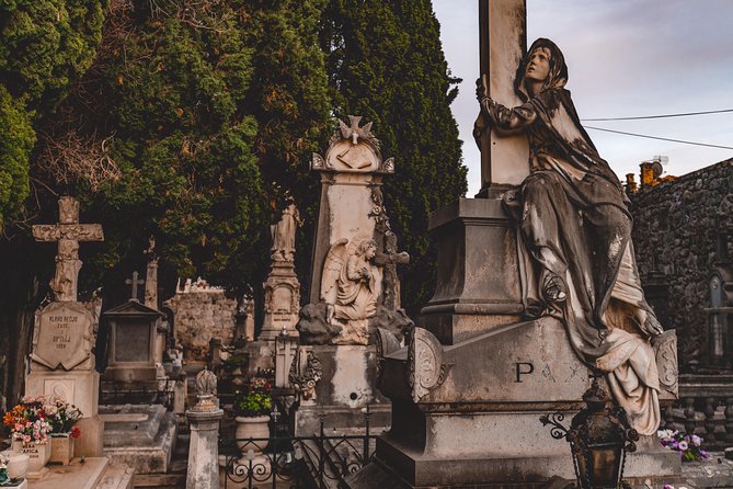 Dubrovnik Ghosts and Mystery Walking Tour - Starting at Boninovo cemetery and the haunted palace