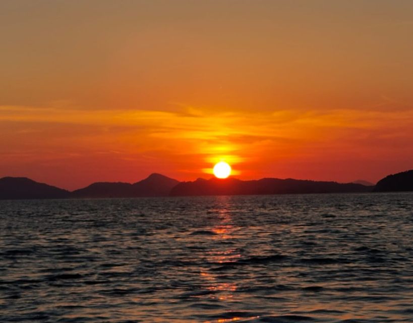 Dubrovnik: Golden Hour Sunset Cruise - Seeing Dubrovnik from the Old City Port