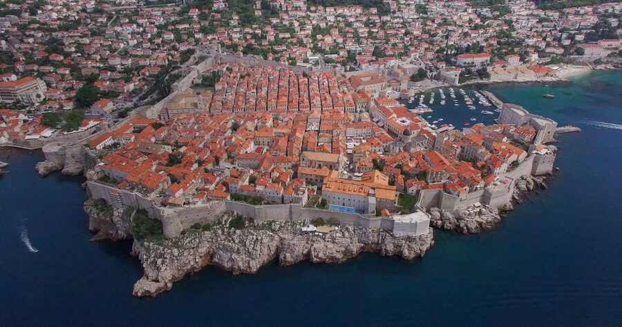 Dubrovnik: Guided Old City Walking Tour - Narrow lanes, small squares, and life inside the walls