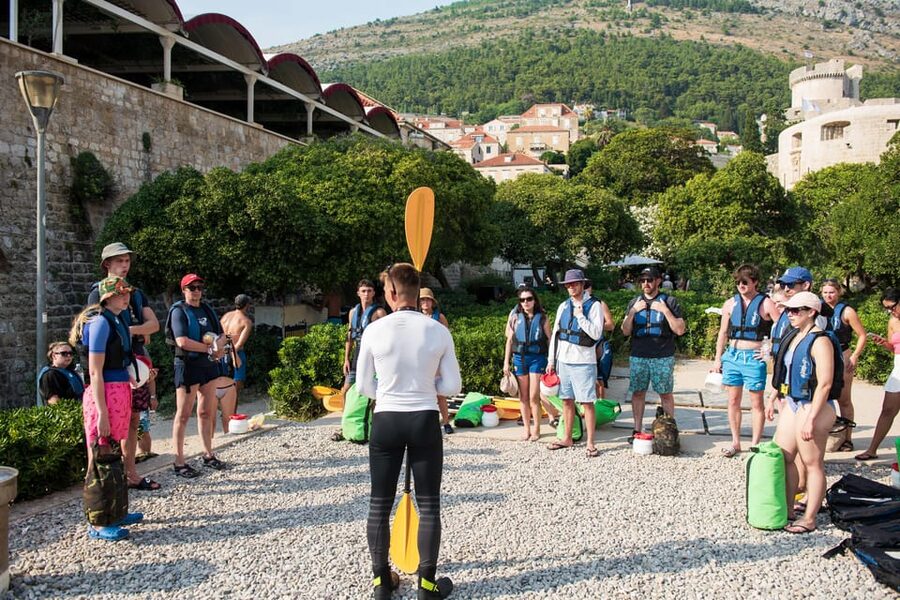 Dubrovnik: Guided Sea Kayaking and Snorkeling Tour - How demanding is the 4-kilometer route?
