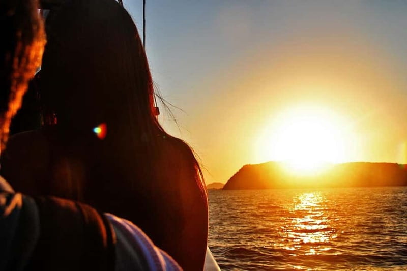 Dubrovnik: Guided Sunset Sea Kayaking with Snacks and Wine - The 10-minute safety briefing at Pile Gate